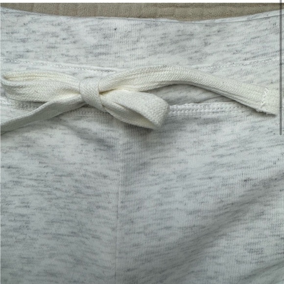 NWT 32 Degrees Cool Womens Shorts Women's Knit Cotton Blend Grey Size Medium - Picture 3 of 10